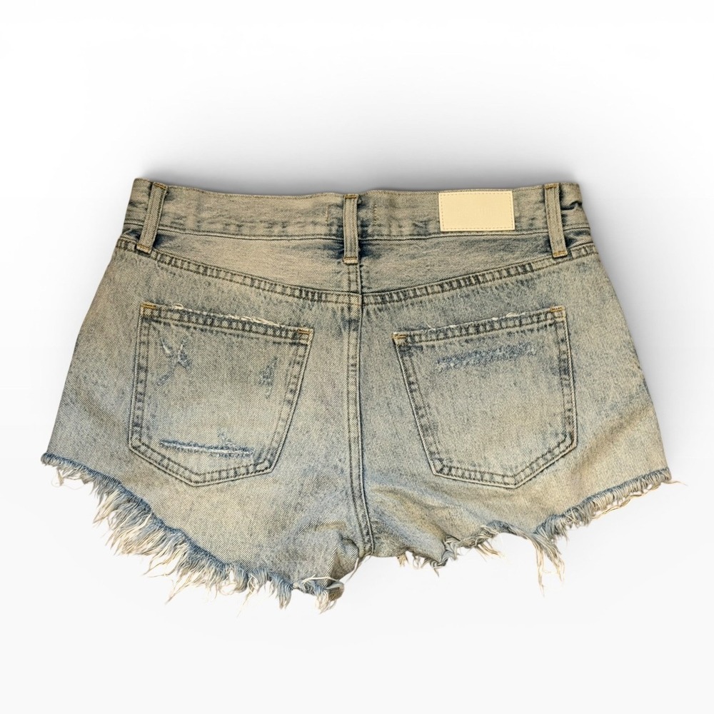 Pistola Distressed Light Wash Denim Shorts Frayed Hem Size 27 100% Cotton Mini - Picture 2 of 10